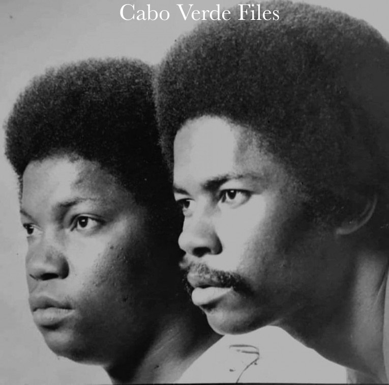 Zeca e Zezé de Nha Reinalda Velha Escola