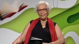 Sabia que a primeira mulher a publicar um romance em Cabo Verde só se estreou na literatura aos 53 anos?